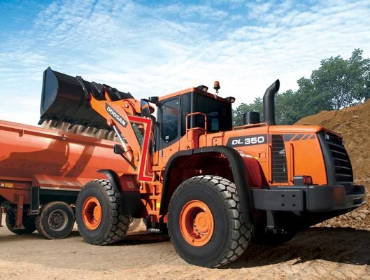 Máy xúc lật DL350A Doosan nay là Develon