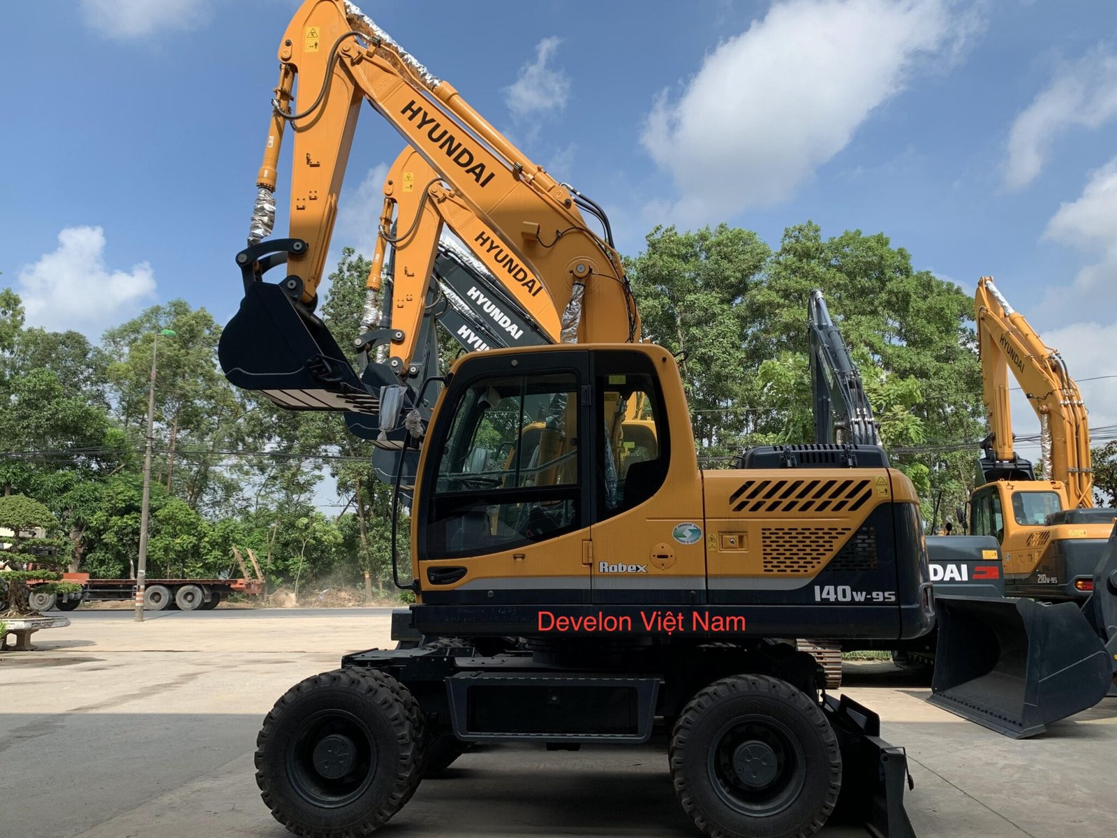 Máy xúc Hyundai Hàn Quốc
